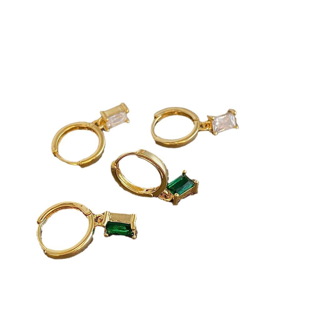Brincos Elegantes com Zirconia - detalhe