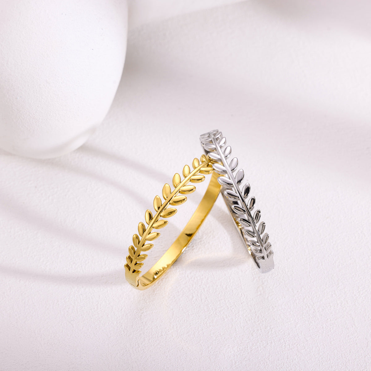 Pulseira Ramo de Folhas Minimalista
