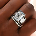Retro Exaggerated Wide-band Fashion Ring